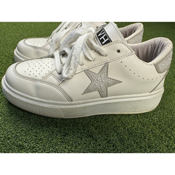 Vintage Havana White Sneakers with Silver Accents - Picture 8 of 10